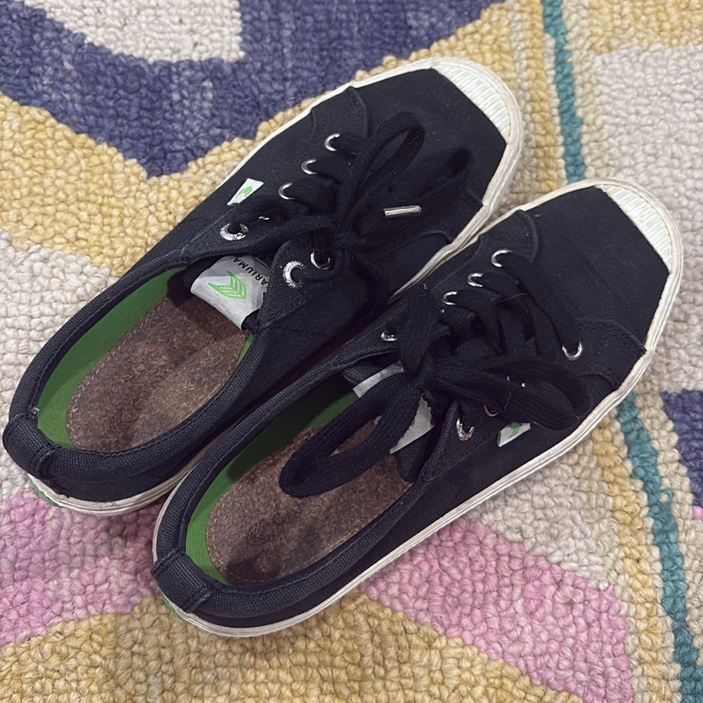 Cariuma Black Canvas Sneakers - Picture 3 of 8